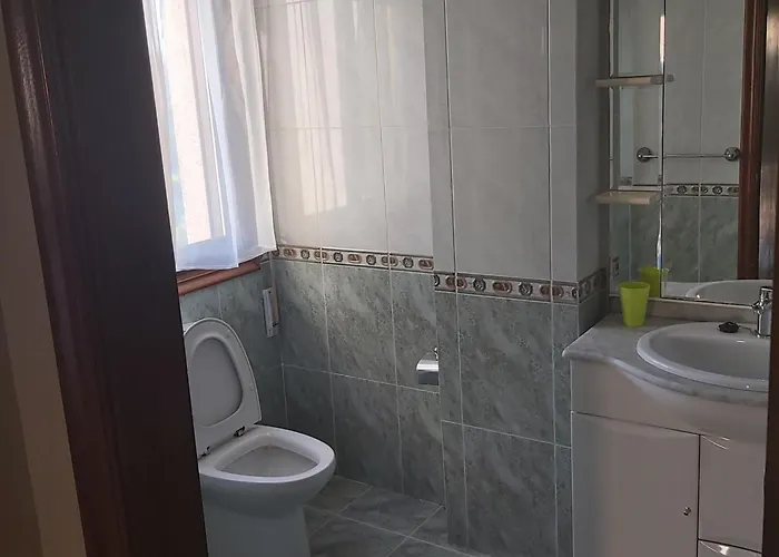 Casa Bembrive Planta 1 Holiday home Vigo